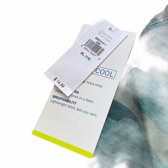 Old Navy Camo Athletic Shorts - Picture 3 of 3